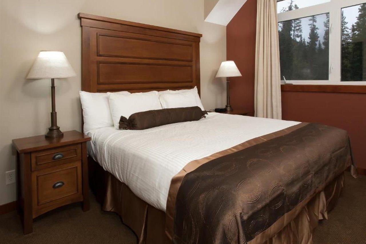 Blackstone Mountain Lodge By Clique Canmore Dış mekan fotoğraf