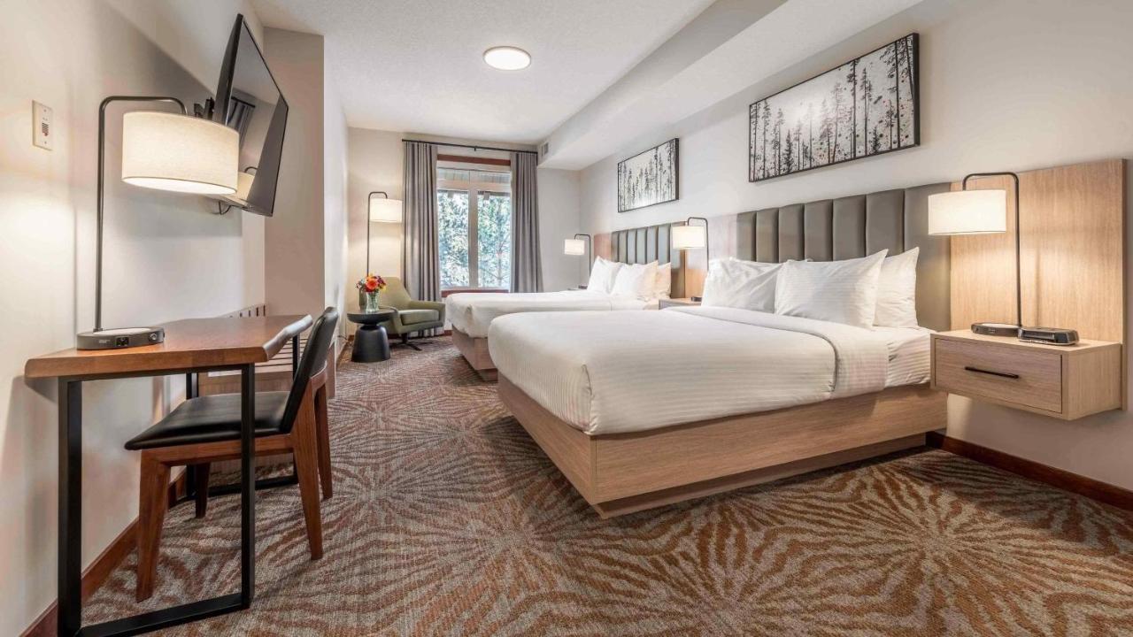 Blackstone Mountain Lodge By Clique Canmore Dış mekan fotoğraf