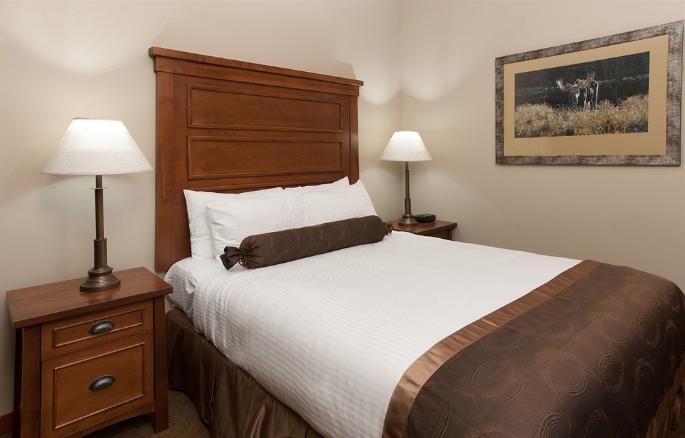 Blackstone Mountain Lodge By Clique Canmore Dış mekan fotoğraf