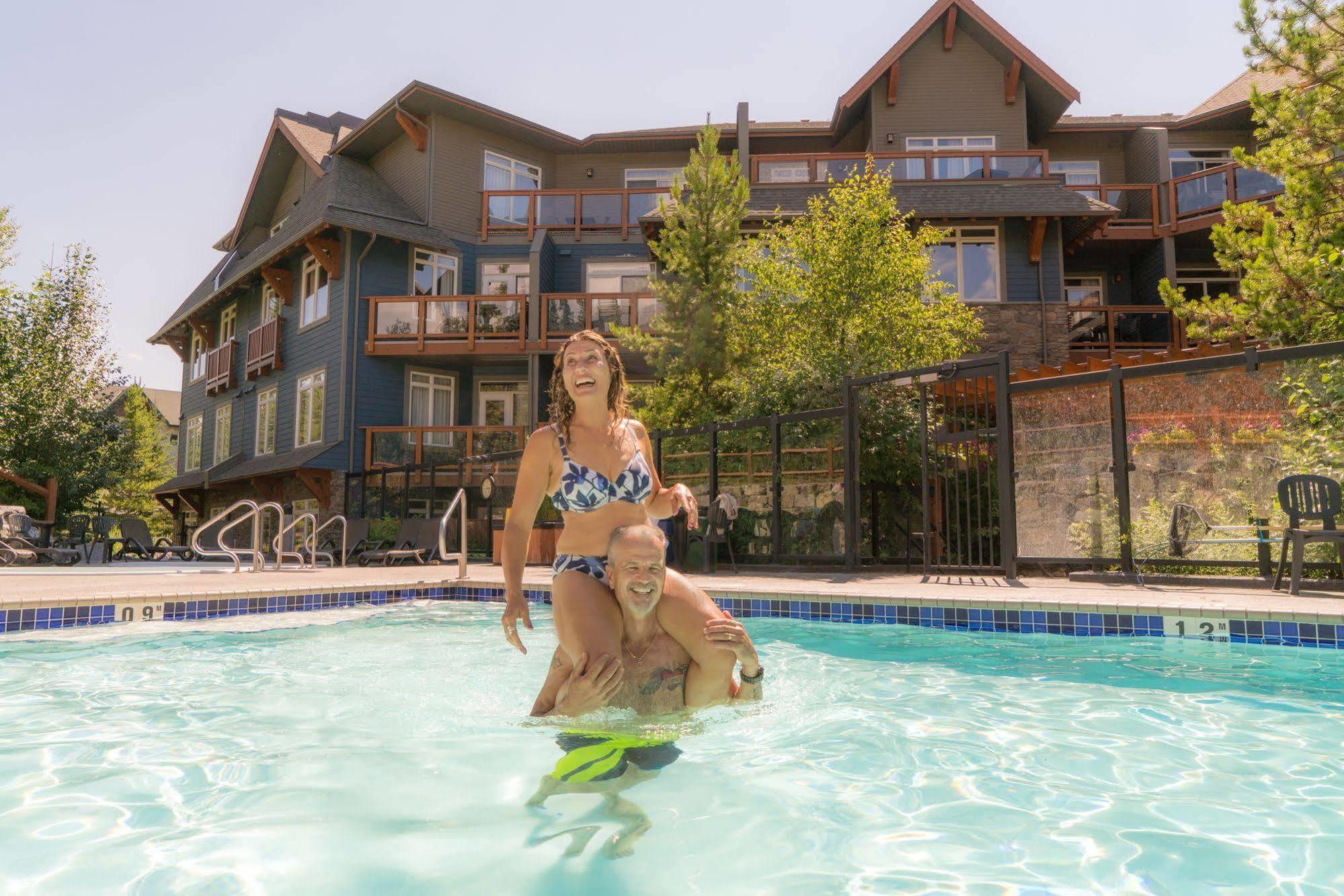 Blackstone Mountain Lodge By Clique Canmore Dış mekan fotoğraf